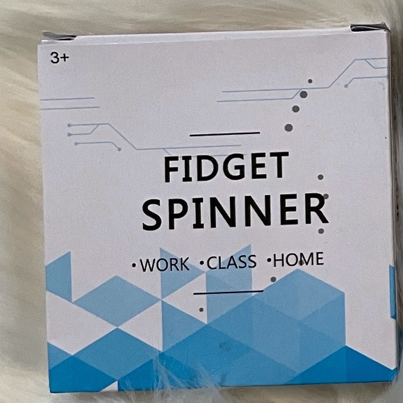 Yellow Fidget Hand Spinner NWT - Picture 3 of 3